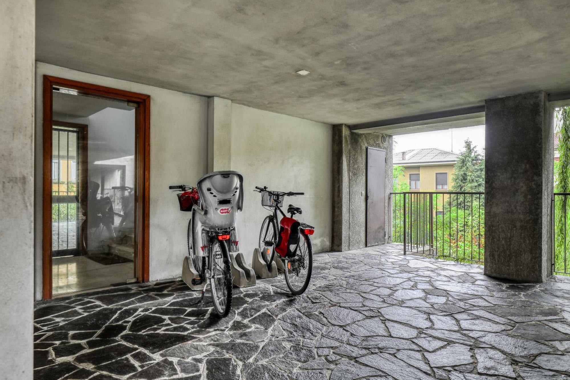 ANGOLO ALLA STAZIONE - Monolocale ristrutturato zona stazione e ospedali Pavia Esterno foto