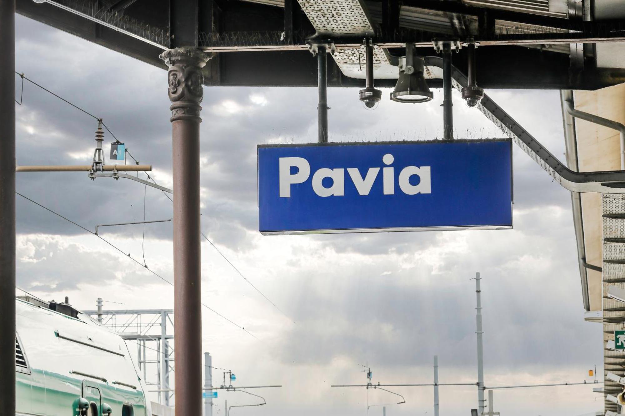ANGOLO ALLA STAZIONE - Monolocale ristrutturato zona stazione e ospedali Pavia Esterno foto